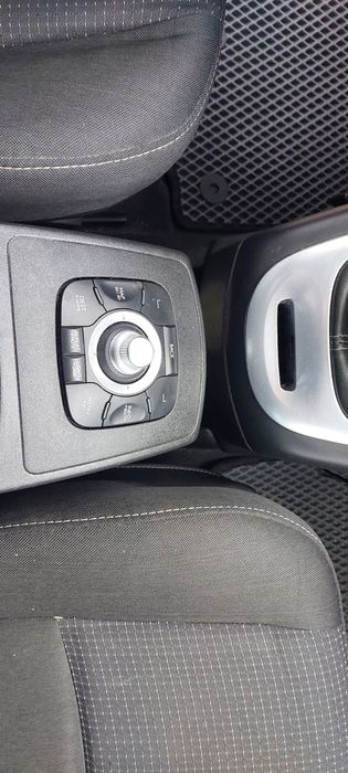 Авто Renault Scenic 2010р