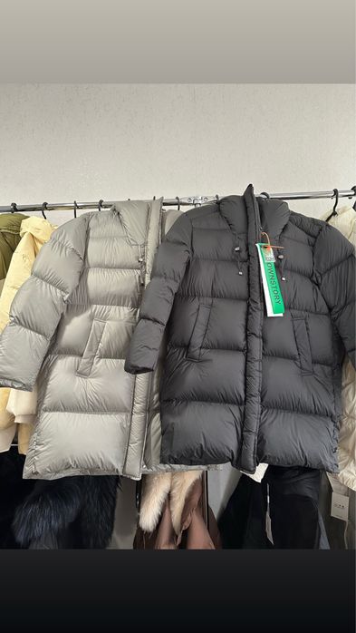Розпродаж! Парки куртки пуховики натуральне хутро та пух mango zara