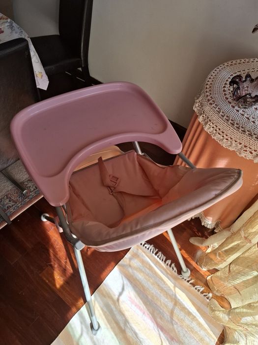 Cadeira da papa para menina