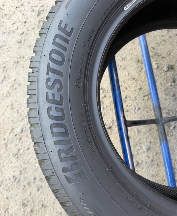 225/65/17 R17 Brigestone Blizzak LM005 зима 1 шт