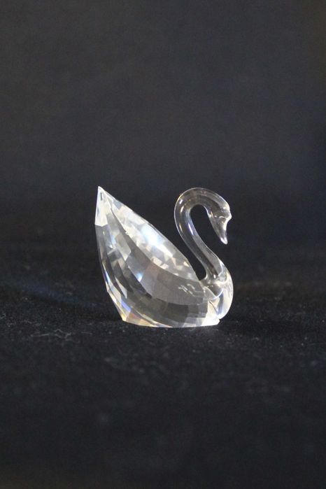 Estatueta de cisne da Swarovski em cristal com 236 facetas, anos 90.
