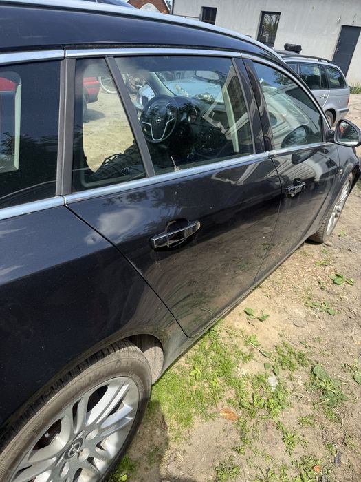Opel insignia na czesci 2,0d zatarty