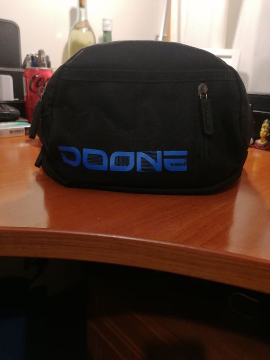 Bolsa tiracolo como nova/DOONE