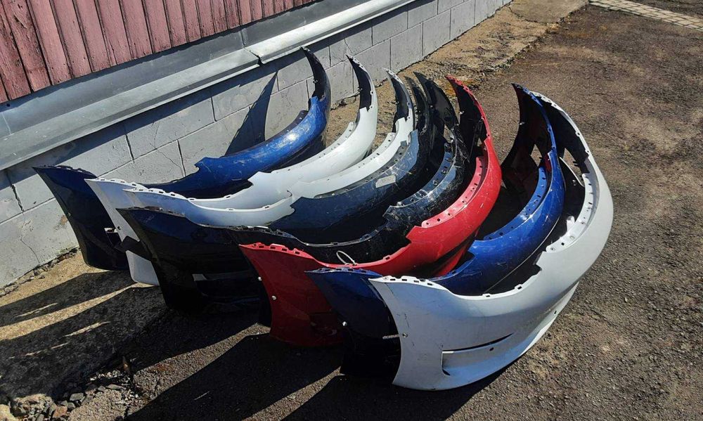 Tesla Тесла model 3 бампер передній оригінальний