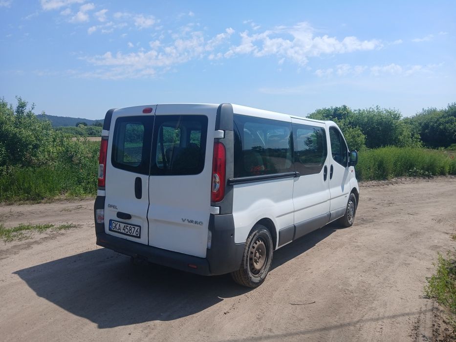 Opel vivaro 9-osobowy long 2.0 cdti cena z VAT