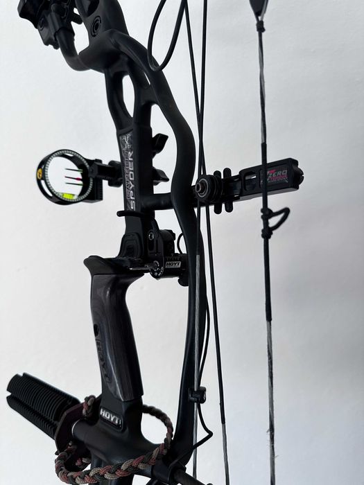 Łuk bloczkowy HOYT Carbon Spyder ZT Turbo 340fps