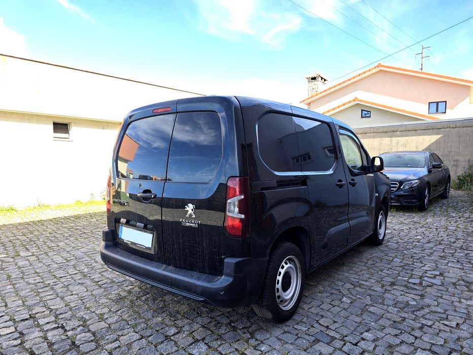 Peugeot Partner 1.5 BlueHDI 03/2021 Nacional c/ caixa térmica