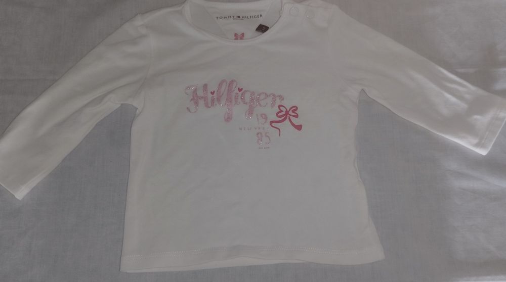 Camisola Tommy Hilfiger nova 0-3 meses