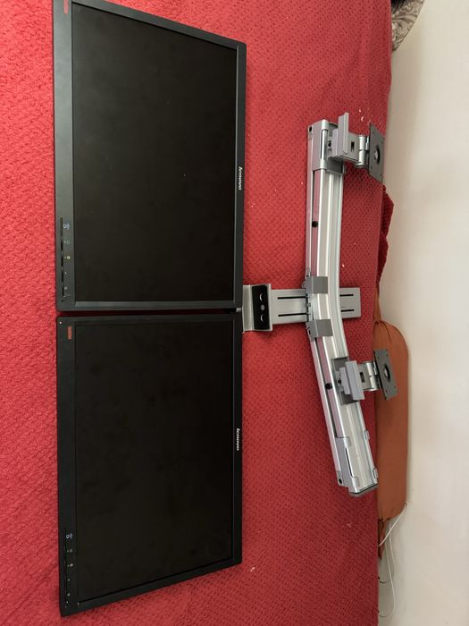 2 Monitores Lenovo +Suporte articulado para dois monitores