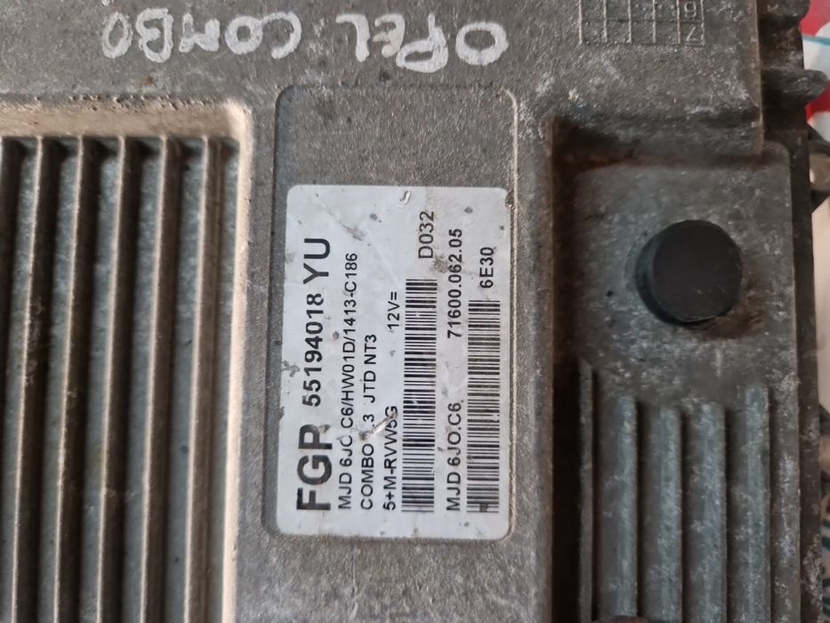 Centralina motor / ECU OPEL Combo Furgão/Combi
