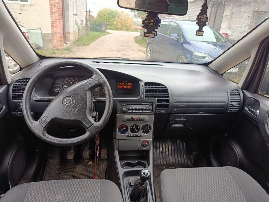 Zafira 2004 1.8 benzyna