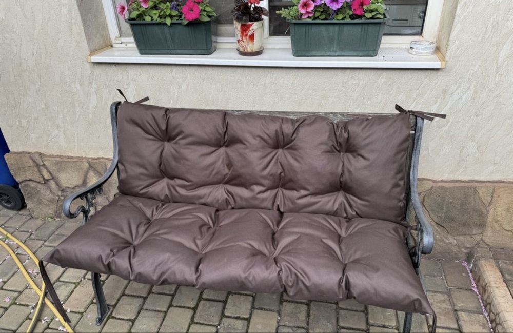 Подушки на уличную садовую мебель дачу беседку качель поддон кафе