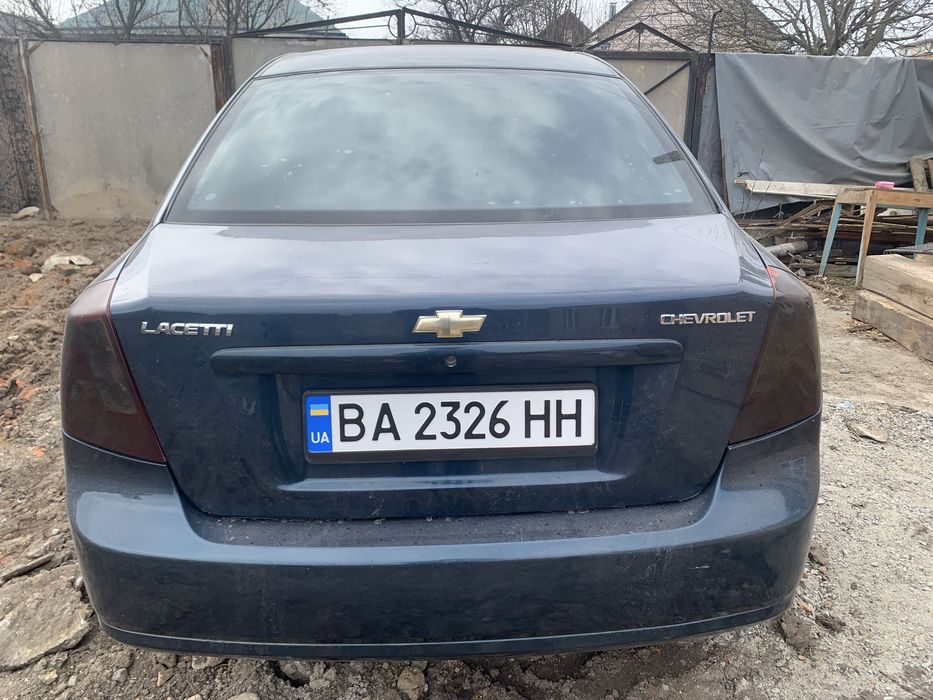 Продам Шевроле Лачеті