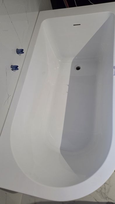 Wanna wolnostojąca prawa upsala