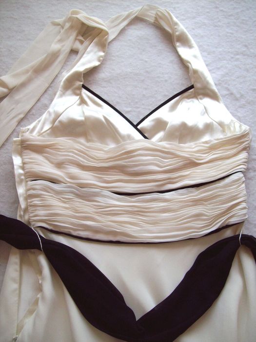 Сукня нарядна міді шифон, довжина 122 см.