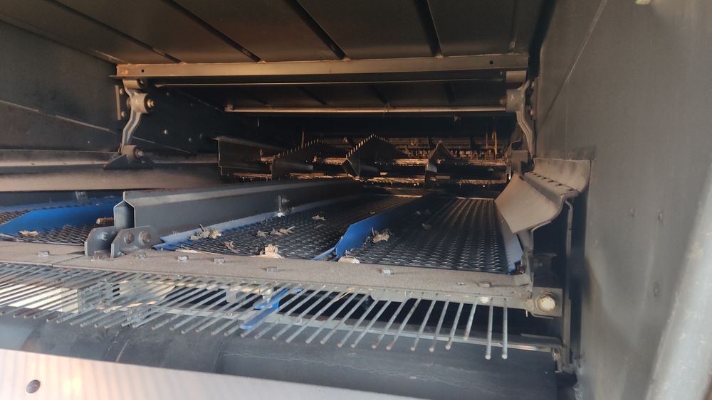 Комбайн Lexion 570 комплект 2 жниварки і візок