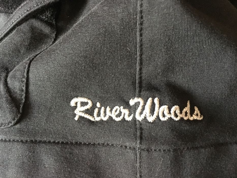 Casaco malha capuz preto River Woods (L) [ULTIMO PREÇO]