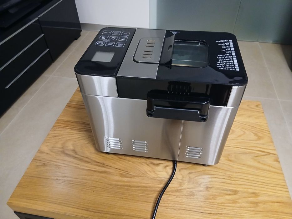 Niemiecki automat do chleba GASTROBACK