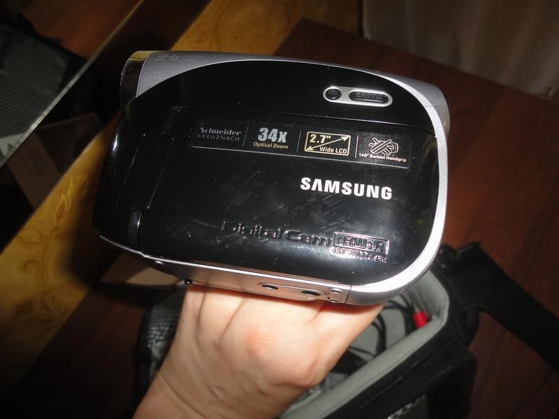 Видеокамера Samsung 34x