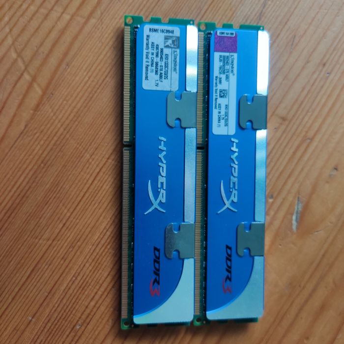 Kości pamięci ram ddr3 4Gb Kingston hyperx cl7 133mhz KHX1333C7D3/2G