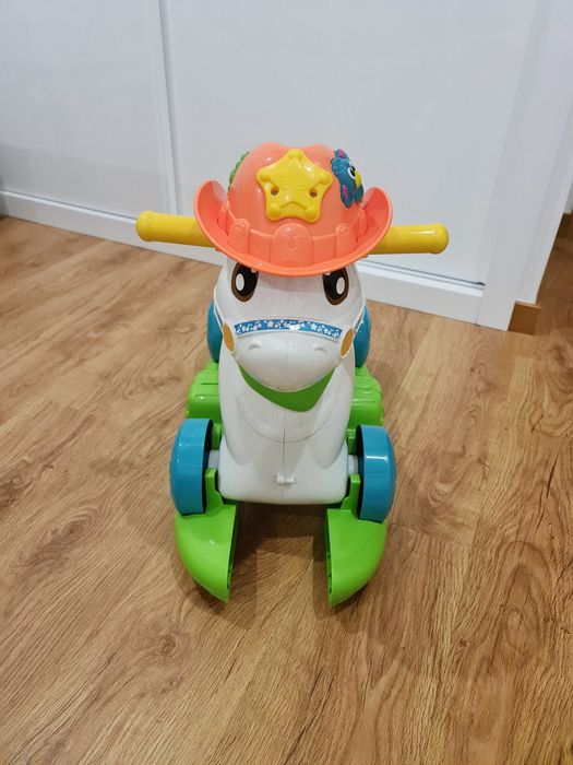 Cavalo CHICCO novo