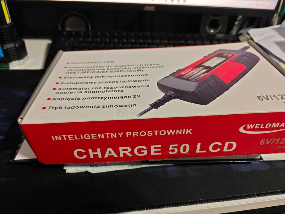 Prostownik Charge 50 LCD