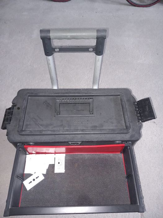 rolling tool box459132785163642882