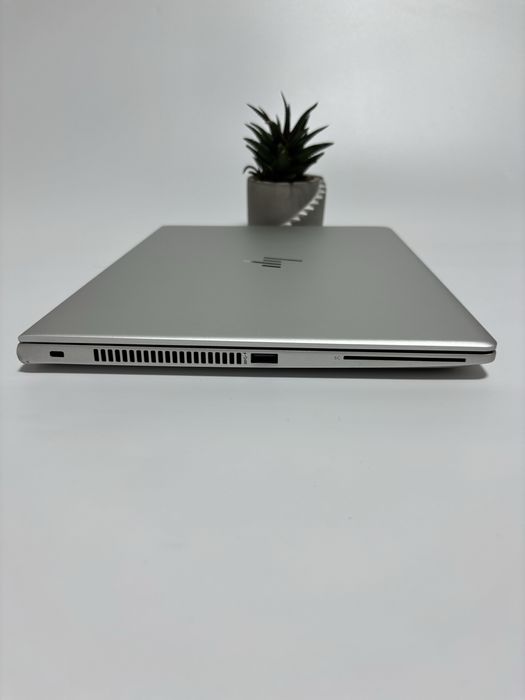 HP EliteBook 735 G5 / AMD Ryzen 7