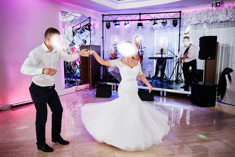 Suknia ślubna, biała, syrenka, rozmiar 36-38