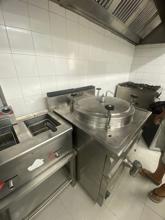 Panela de pressão basculante industrial, usada mas em bom estado