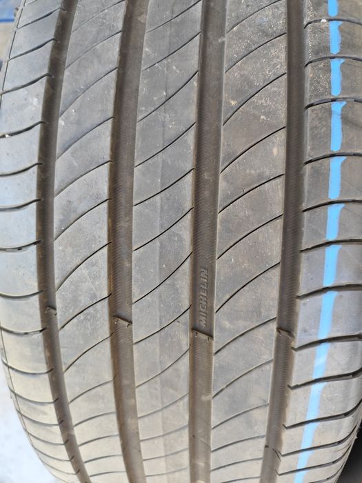 Pneus 235/50r19 Michelin Primacy 4 90% piso