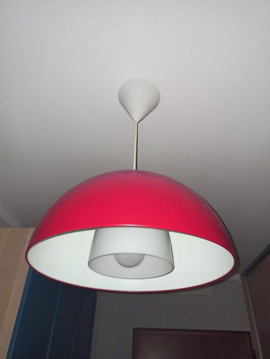 Lampa BRASA IKEA czerwona, zwis