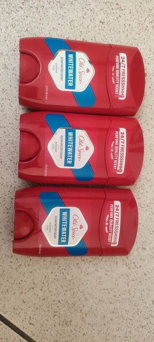 Sprzedam pięć antyperspirantów old Spice White water