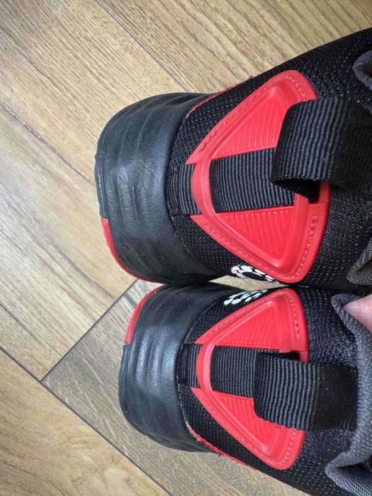 Кросівки adidas 38-39 розмір