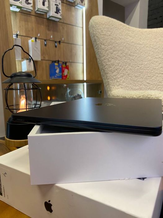 Ноутбук Apple MacBook Air 13“ M2 8/256GB Midnight (MLY33) 2022