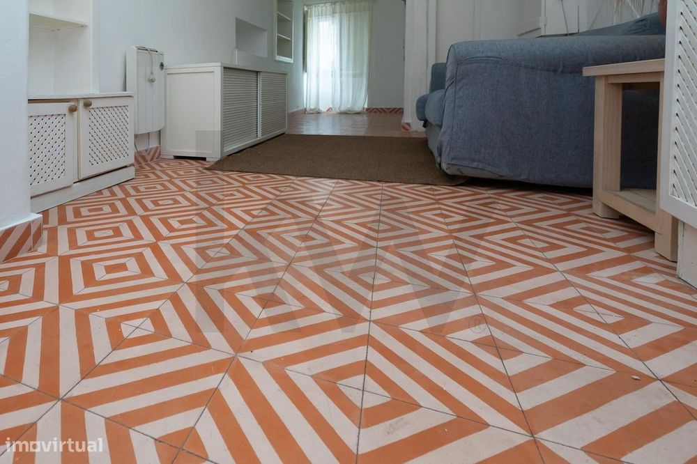 Apartamento T1 + 1 com Logradouro Privativo | Belém, Lisboa