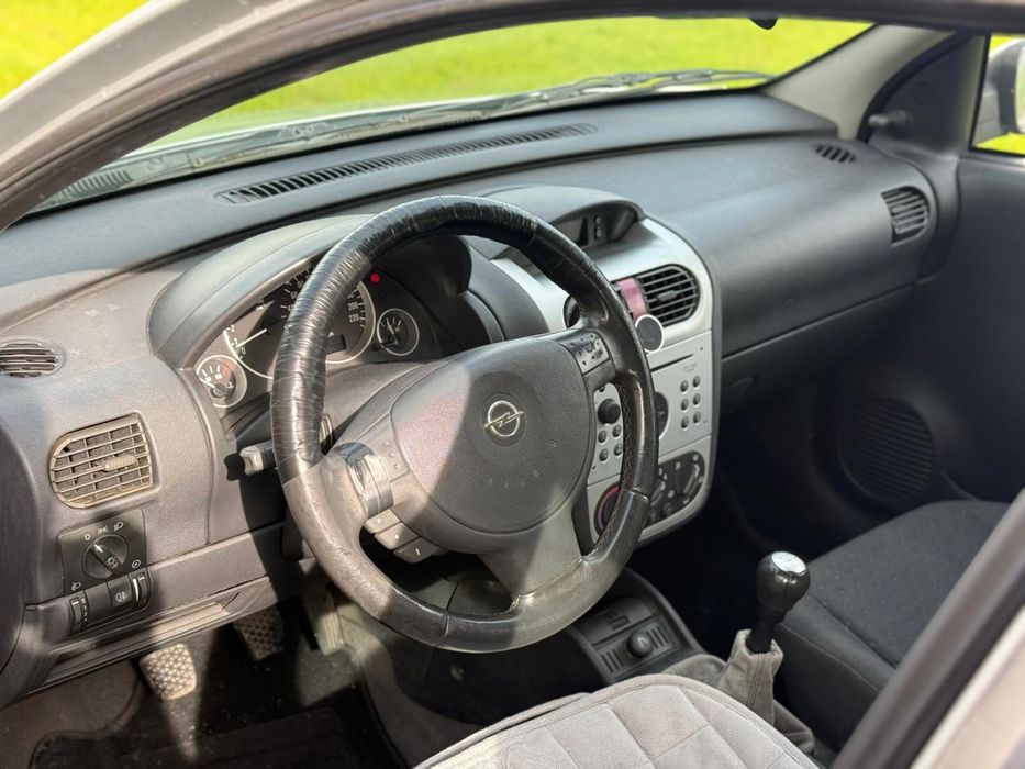 Opel Corsa C 1.2 Ano 2003