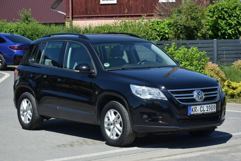 Volkswagen Tiguan 2.0D 2 KPL KÓŁ Navi Hak Tempomat Sprowadzony Opłacony