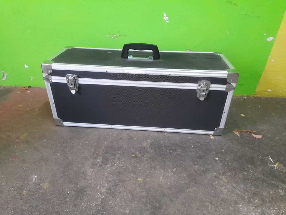 Kufer Walizka skrzynia case pokrowiec aluminiowy