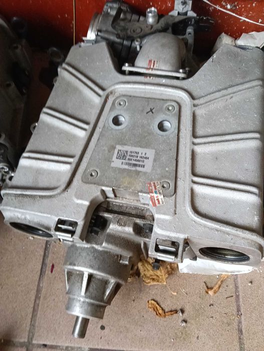 kompresor audi 3.0 tfsi 06E145601G