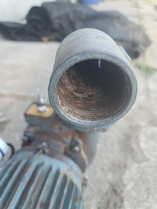 Bomba de água rectificada