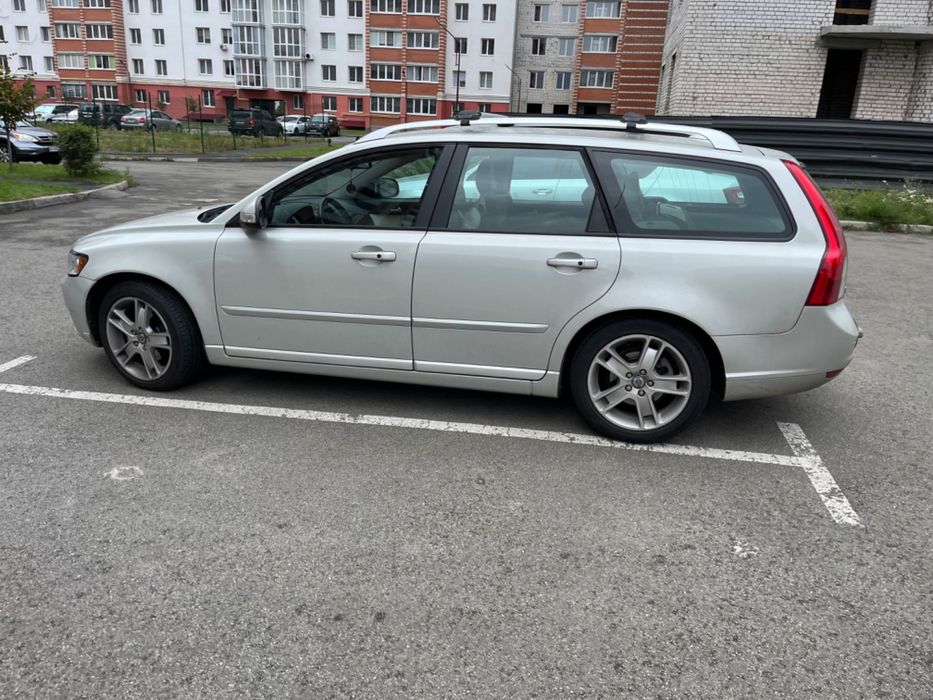 Поперечины XC60 XC70 XC90 V40 V50 V60 VOLVO рейлинги Thule багажник