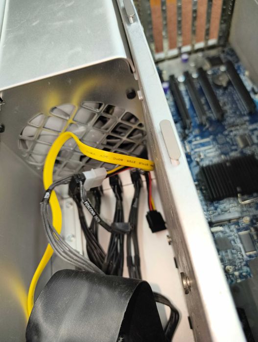 Mac pro 2 trup na cześci