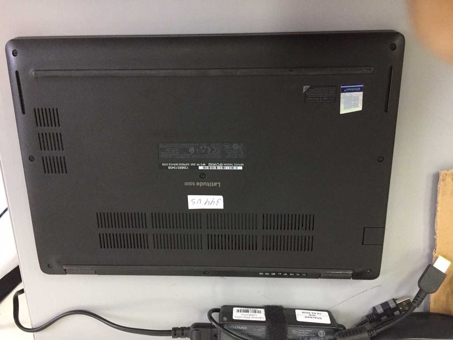 Ноутбук Dell Latitude 5300 13.3 | i5-8265u | 16GB DDR4 | 1920x1080 IPS