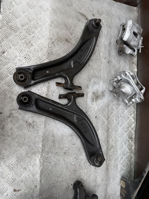 Рычаг передний ниссан рог nissan rogue xtrail t32 год 16