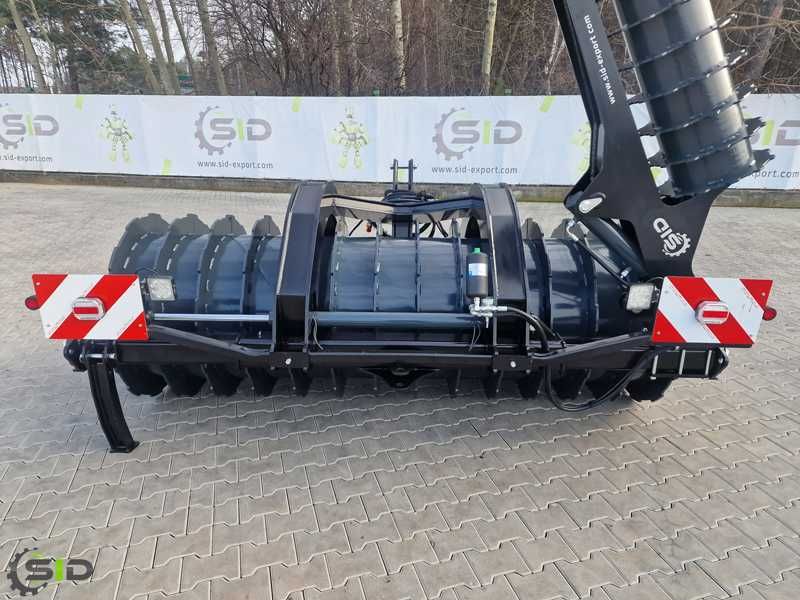 Wał kiszonkowy 4,0m, przesuw hydr., wał boczny, rolki boczne [SR2] SID