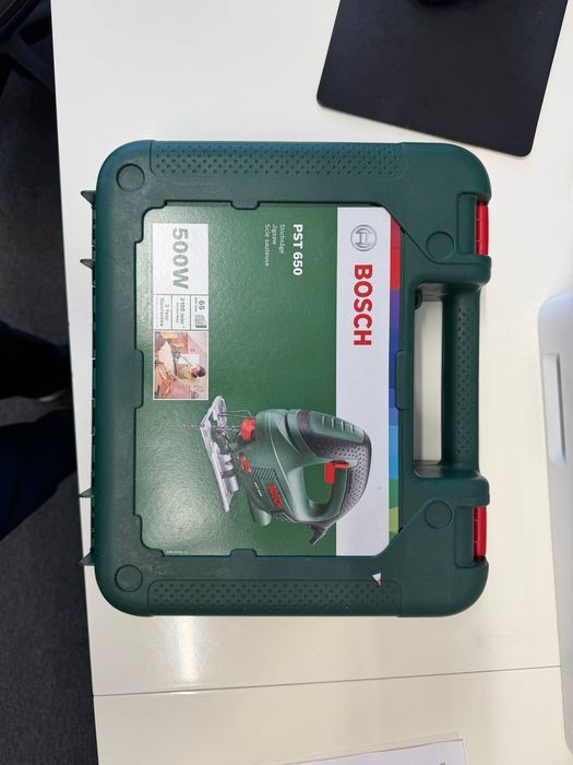 Bosch PST 650 — Serra de Recorte 500W c/ Mala e Lâminas