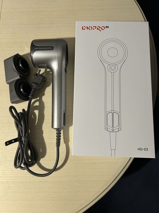 Фен для волосся Dnipro M