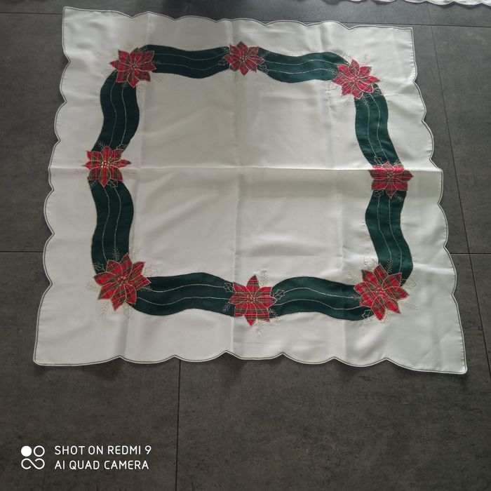 Serwety, obrusy, bieżniki