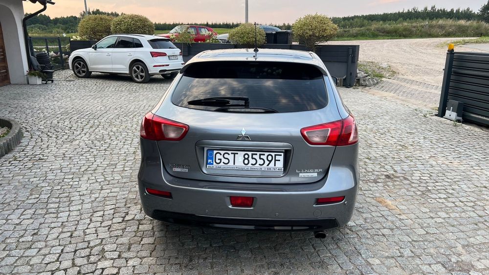 Mitsubishi Lancer